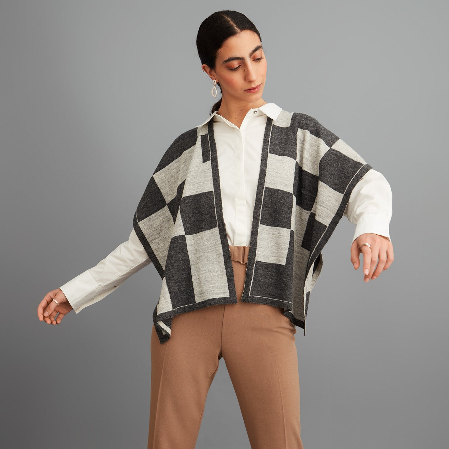 Ruana Gris Alpaca Diseño - Lorenzo di Pontti