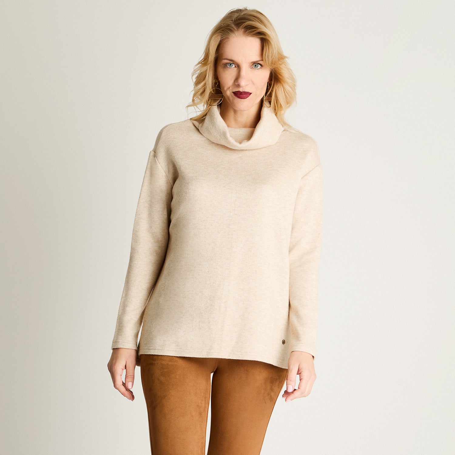 Polera Lanilla Manga Larga Cuello Bote Beige