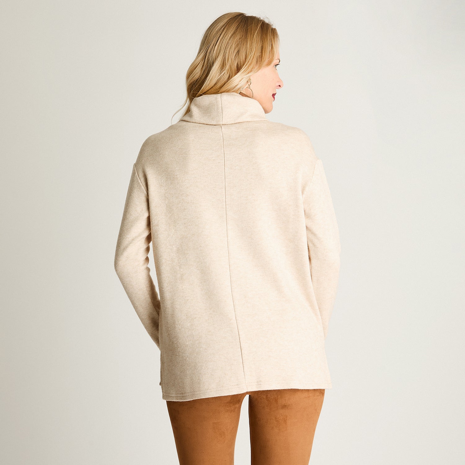 Polera Lanilla Manga Larga Cuello Bote Beige