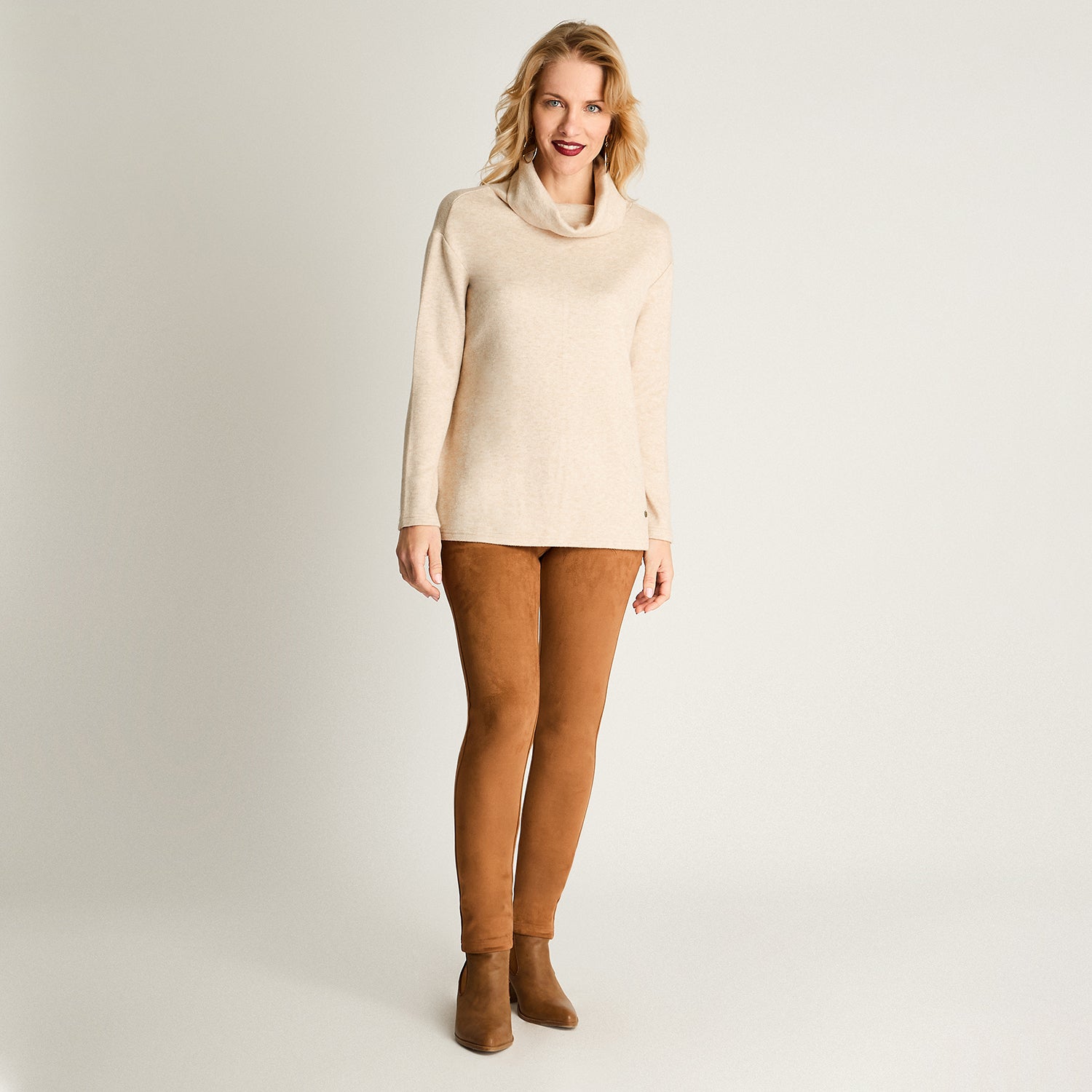 Polera Lanilla Manga Larga Cuello Bote Beige