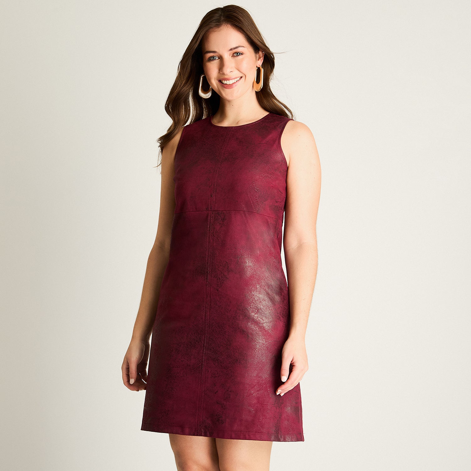 Vestido Corto Burdeo Sin Mangas