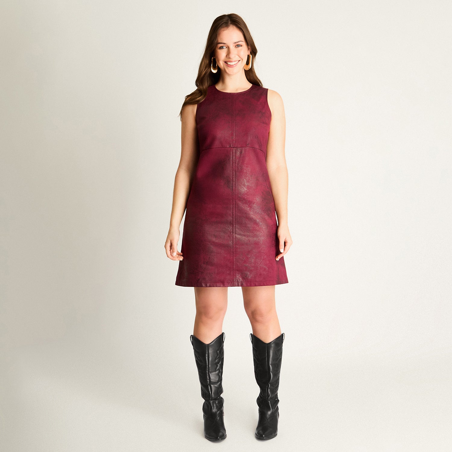 Vestido Corto Burdeo Sin Mangas