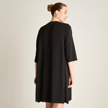 Vestido Negro Corto Capa Estampada - Lorenzo di Pontti