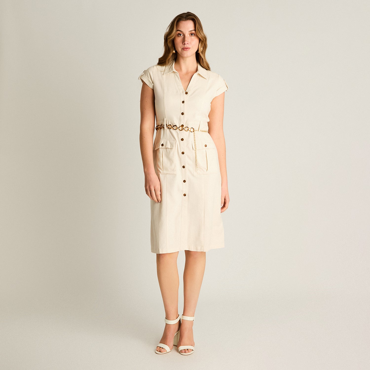 Vestido Corto Arena con Bolsillos y Cinturón