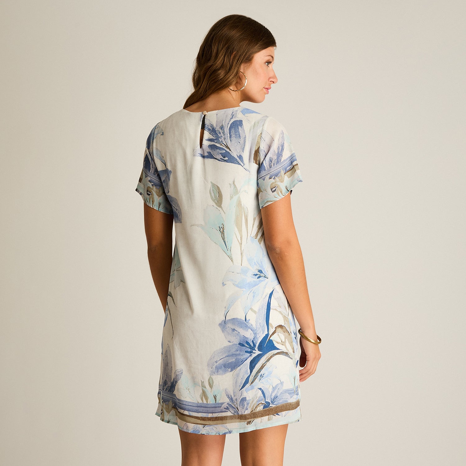 Vestido Corto Crudo No Elasticado Con Forro Calce Holgado