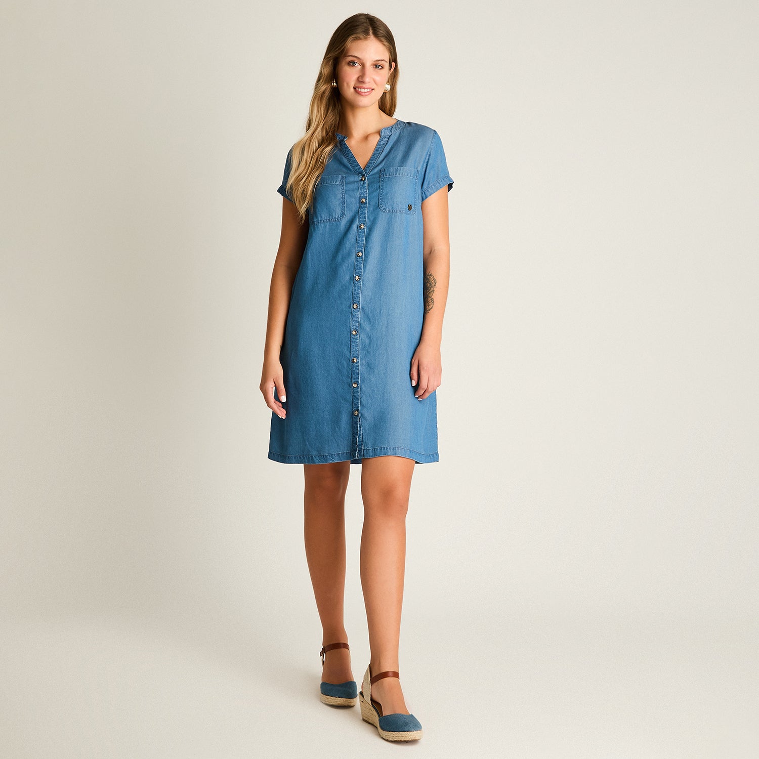 Vestido Corto Azul No Elasticado Sin Forro Calce Holgado