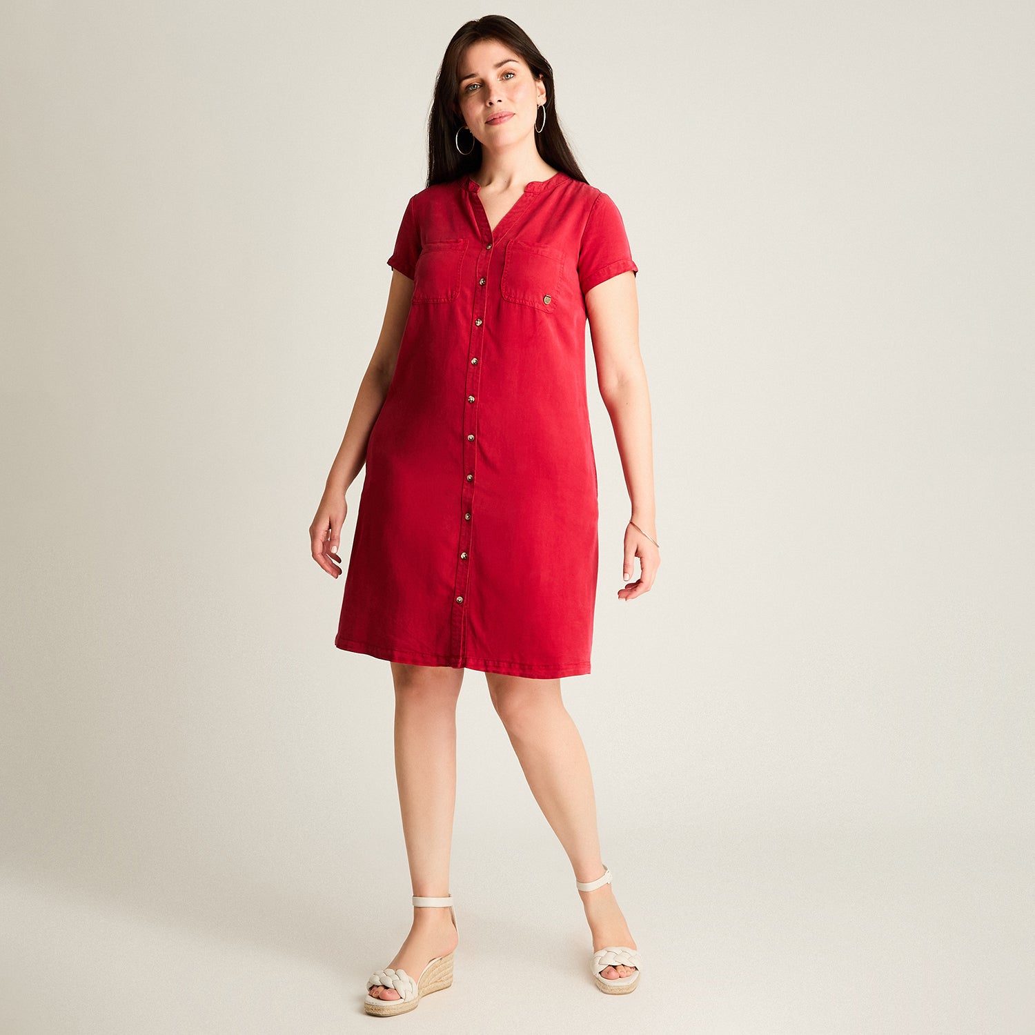 Vestido Corto Fucsia No Elasticado Sin Forro Calce Holgado