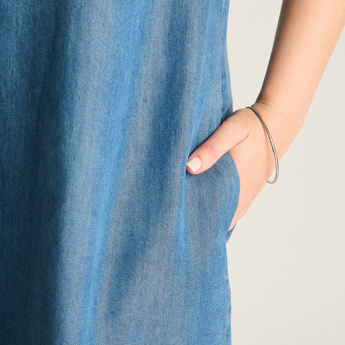 Vestido Corto Azul No Elasticado Sin Forro Calce Holgado