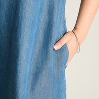 Vestido Corto Azul No Elasticado Sin Forro Calce Holgado