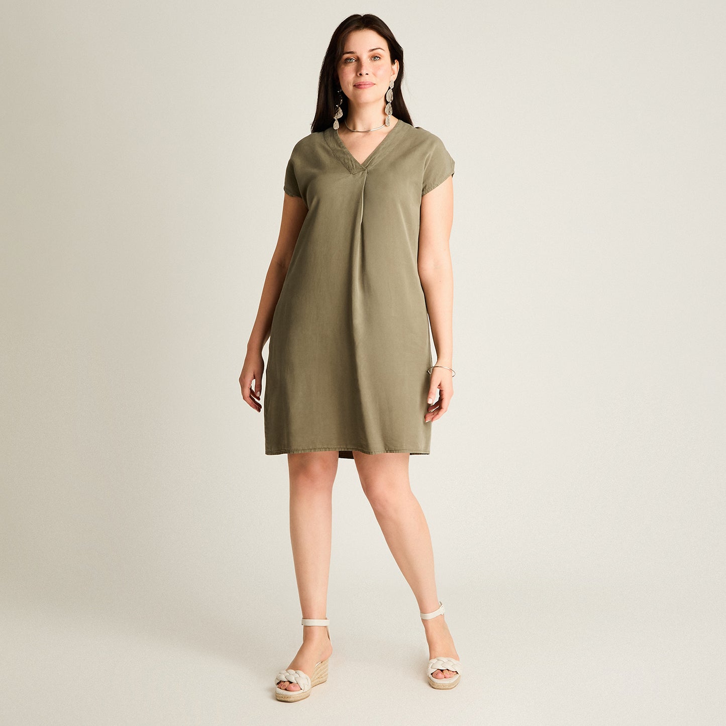 Vestido Corto Verde No Elasticado Sin Forro Calce Holgado