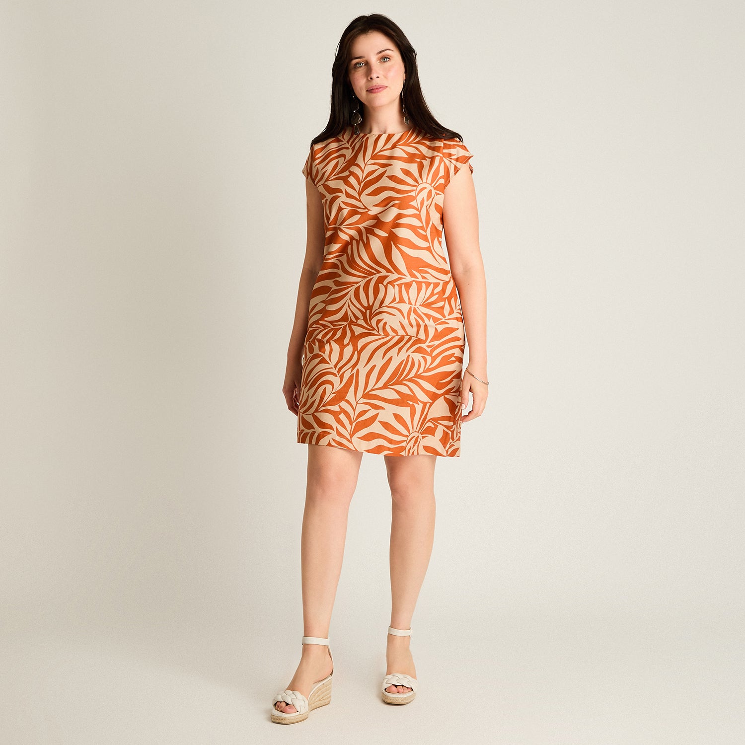 Vestido Corto Terracota No Elasticado Sin Forro Calce Holgado