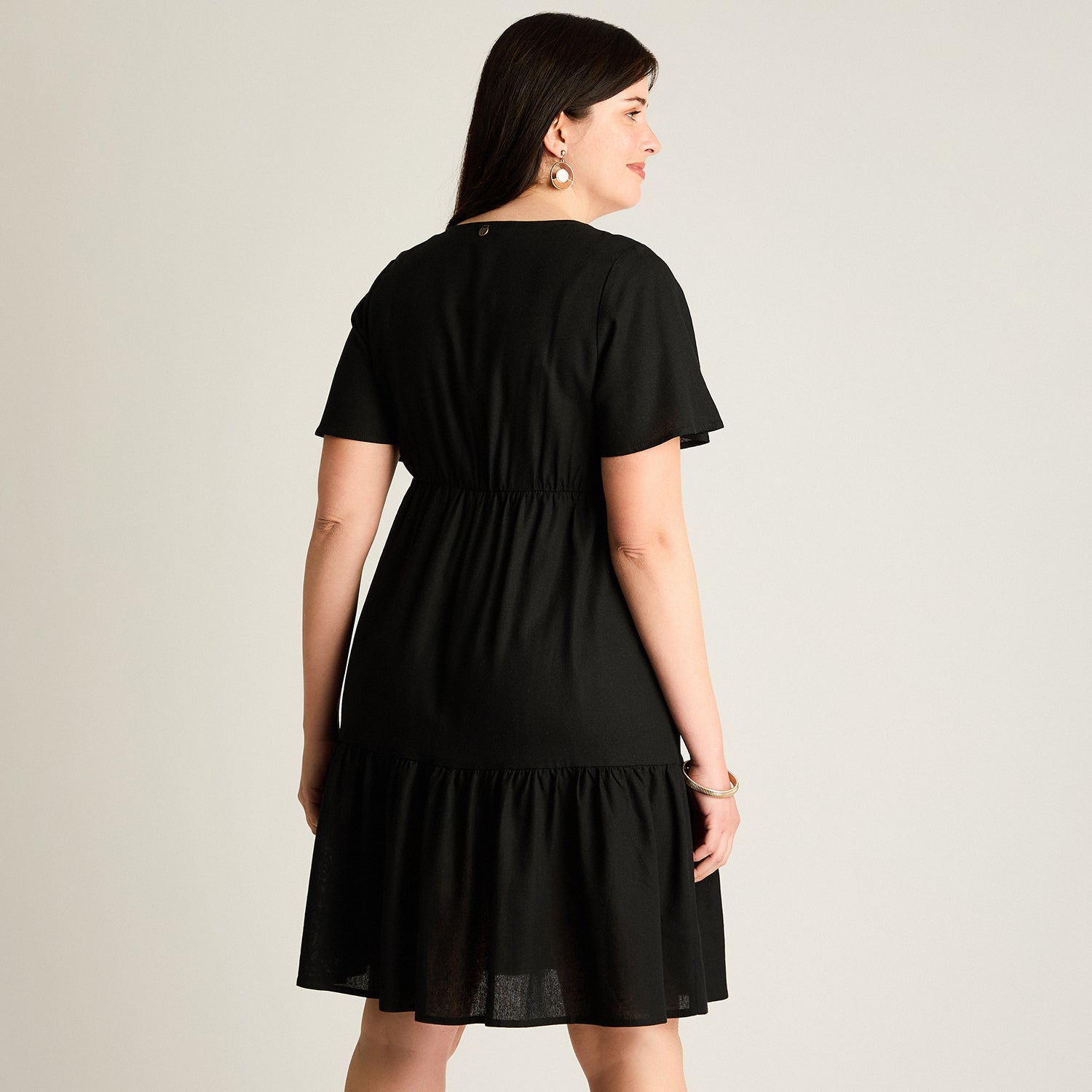 Vestido Corto Negro No Elasticado Sin Forro Calce Holgado