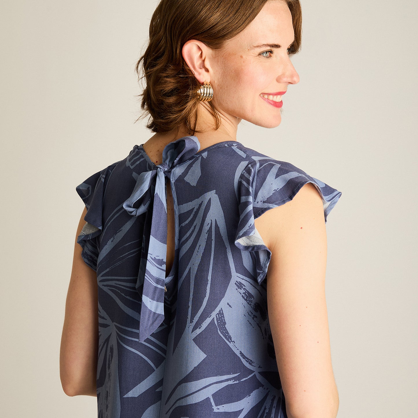 Vestido Corto Indigo No Elasticado Sin Forro Calce Holgado