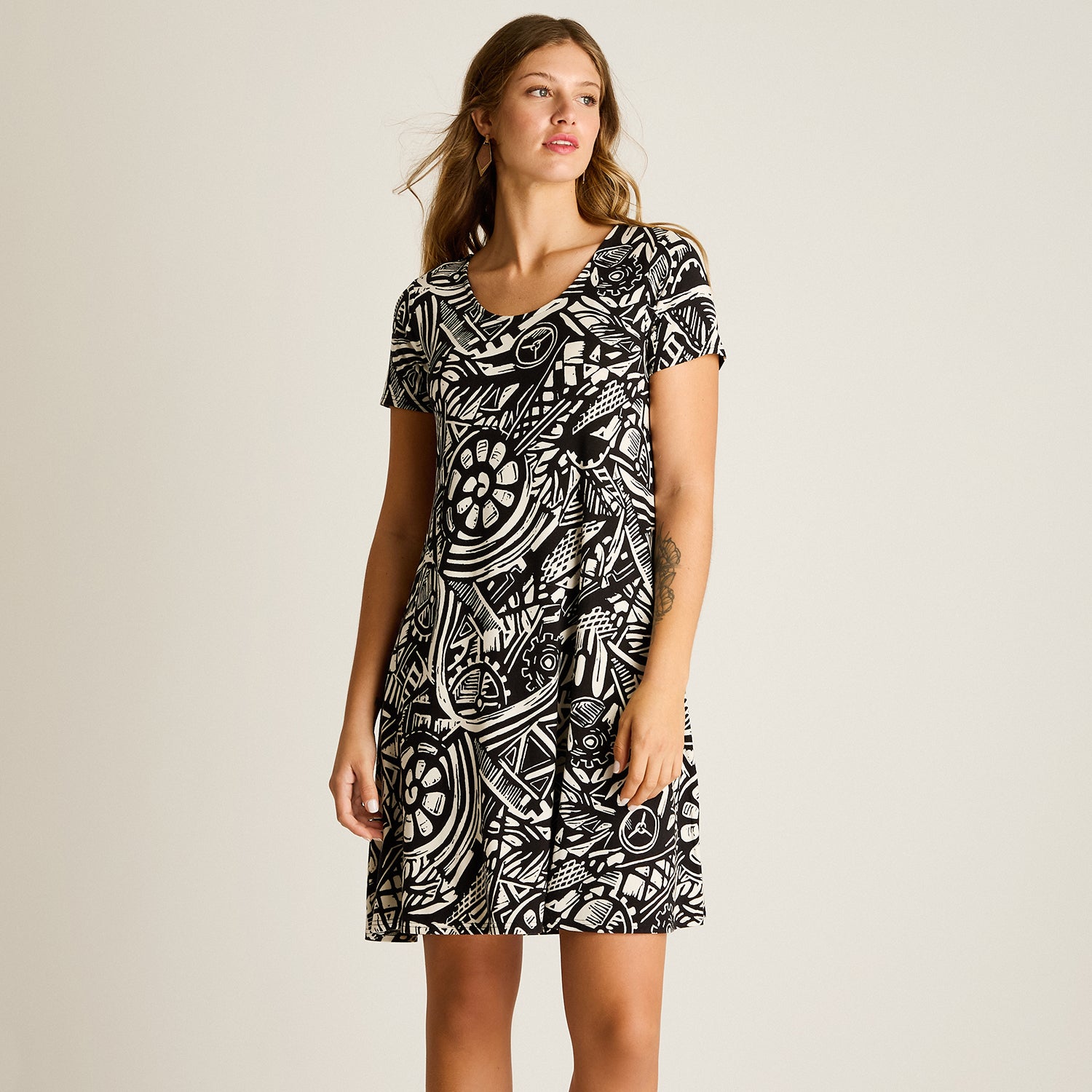 Vestido Corto Negro Calce