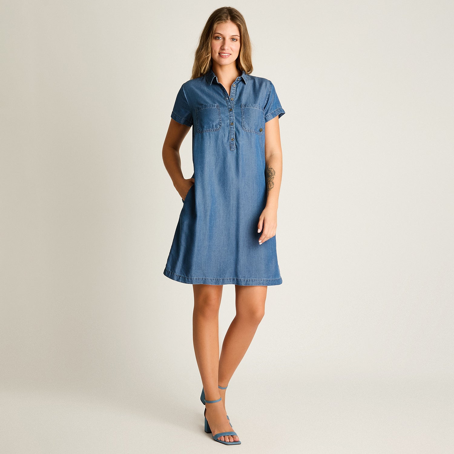 Vestido Corto Azul No Elasticado Sin Forro Calce Holgado