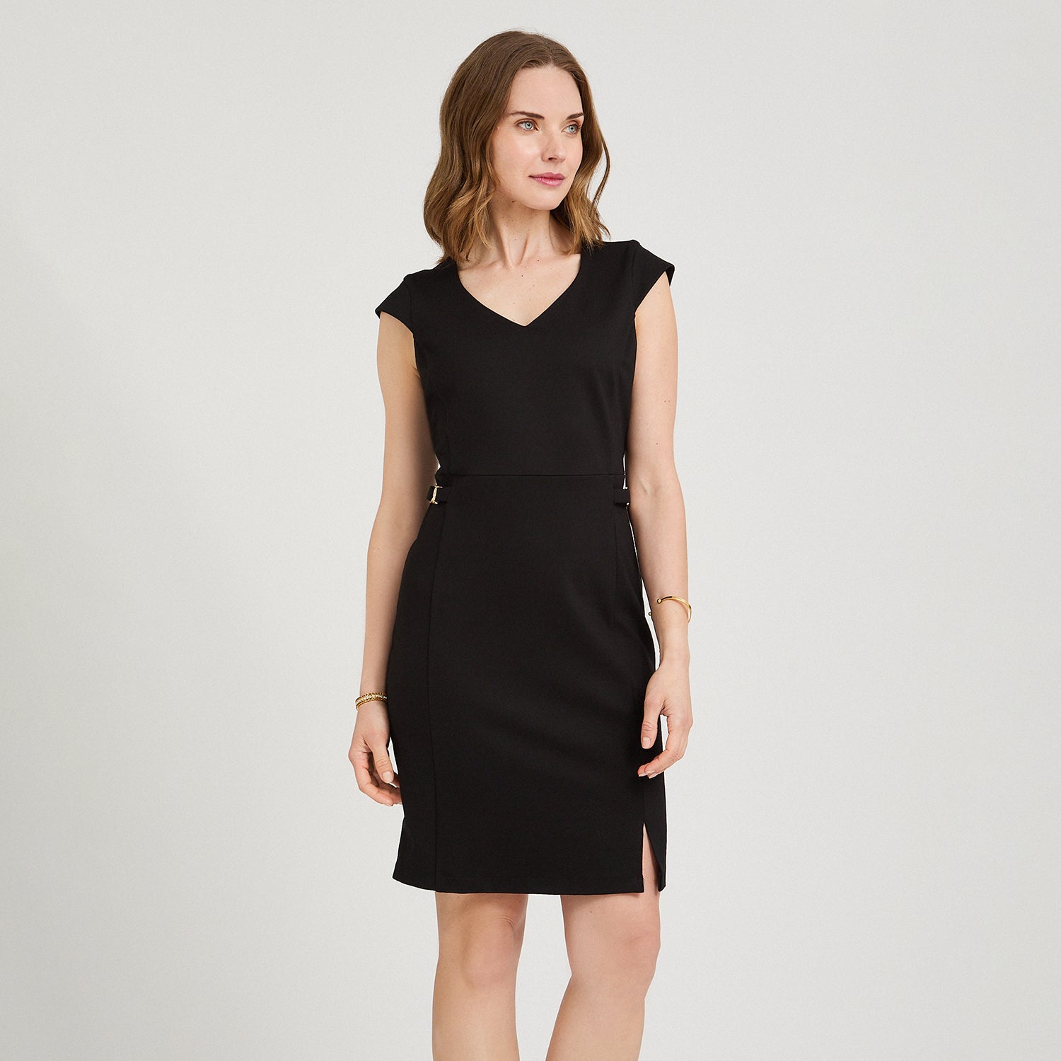 Vestido Midi Manga Corta Elasticado Negro