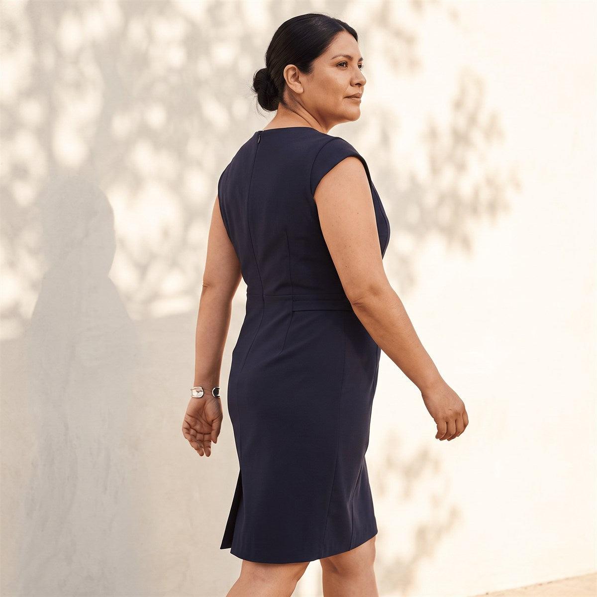 Vestido Midi Manga Corta Elasticado Azul lifestyle