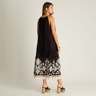 Vestido Maxi Negro No Elasticado Sin Forro Calce Holgado