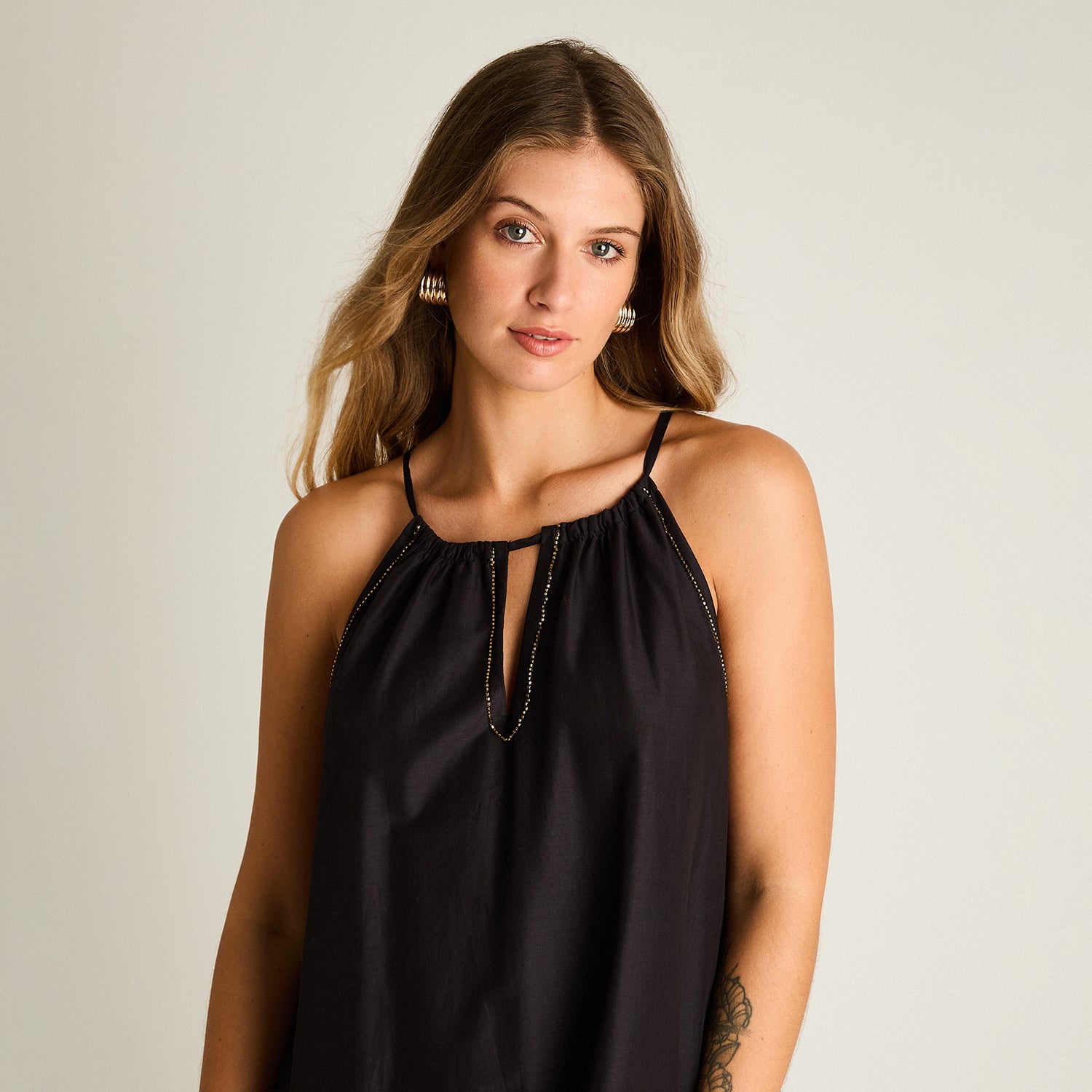Vestido Maxi Negro No Elasticado Sin Forro Calce Holgado