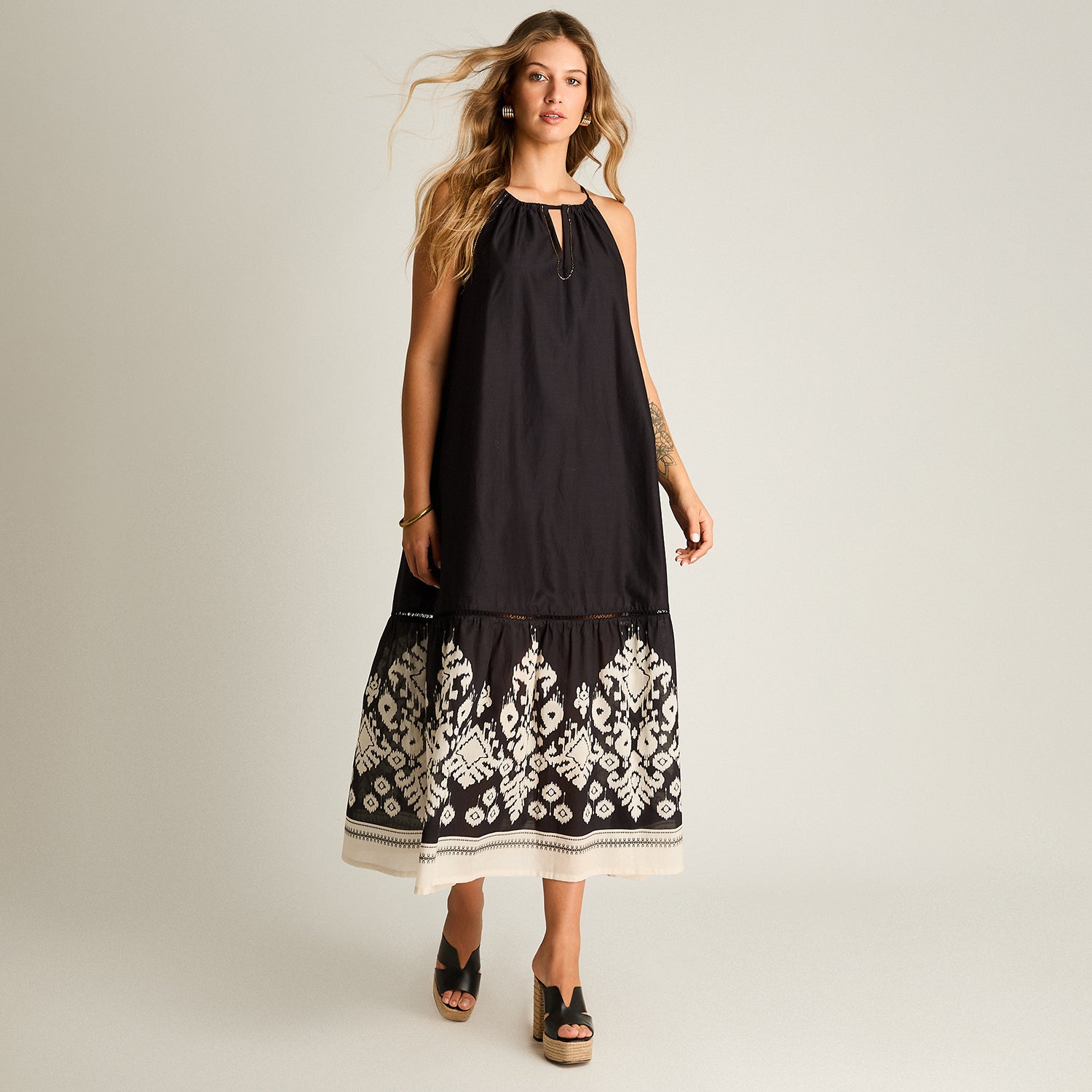 Vestido Maxi Negro No Elasticado Sin Forro Calce Holgado