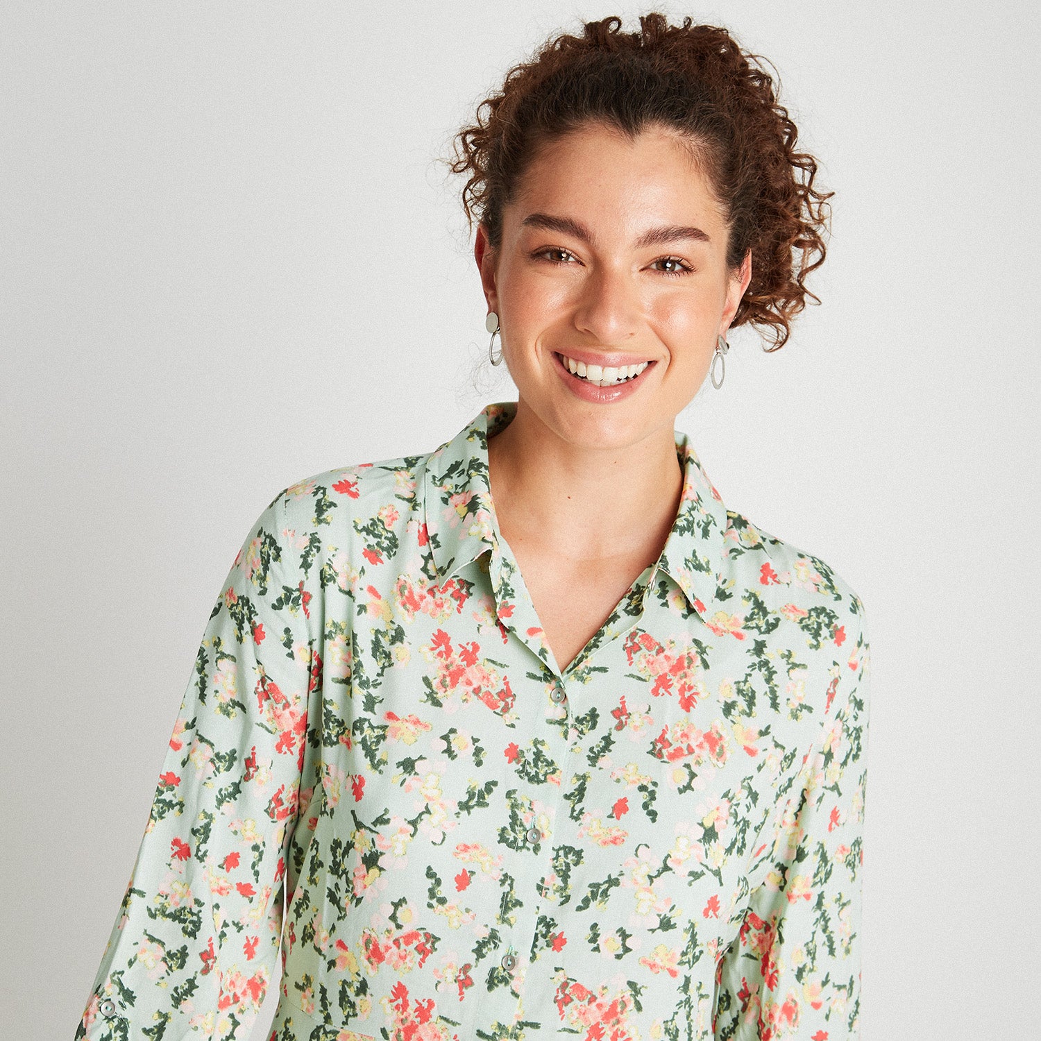 Vestido Tipo Bluson Manga Larga Con Bontones Menta