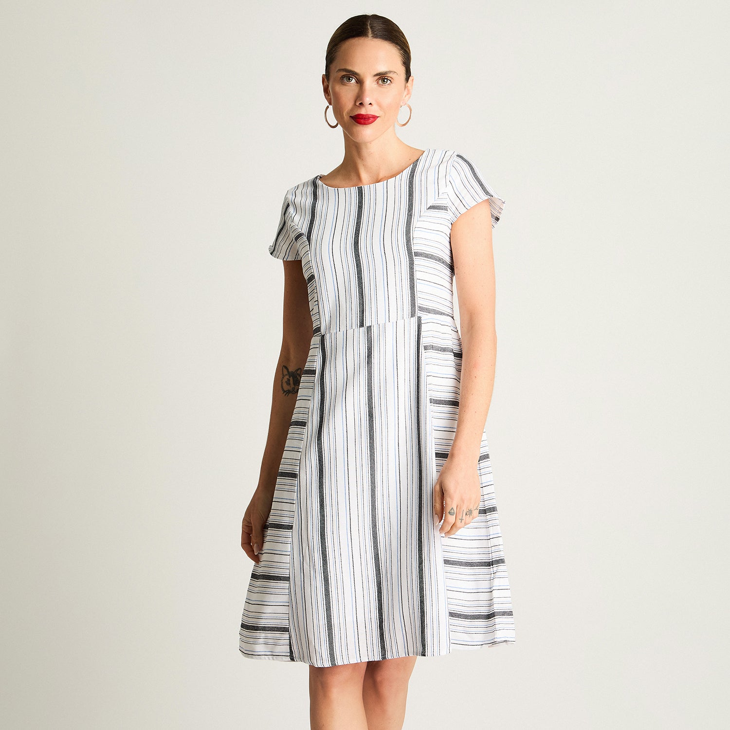 Vestido De Lino Manga Corta Print Rayado Azul Lorenzo Di Pontti