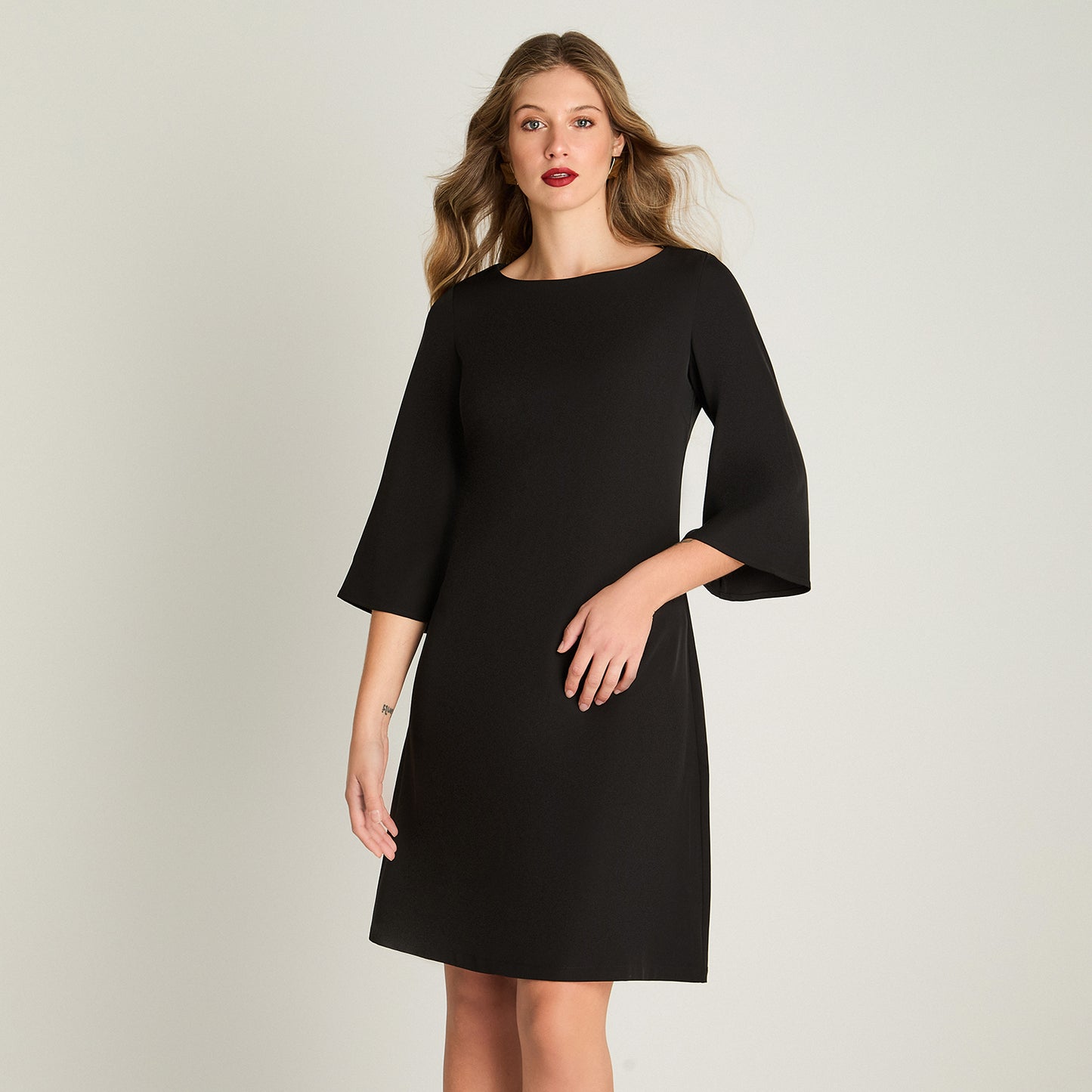 Vestido Manga 3/4 Escote V Negro Lorenzo Di Pontti