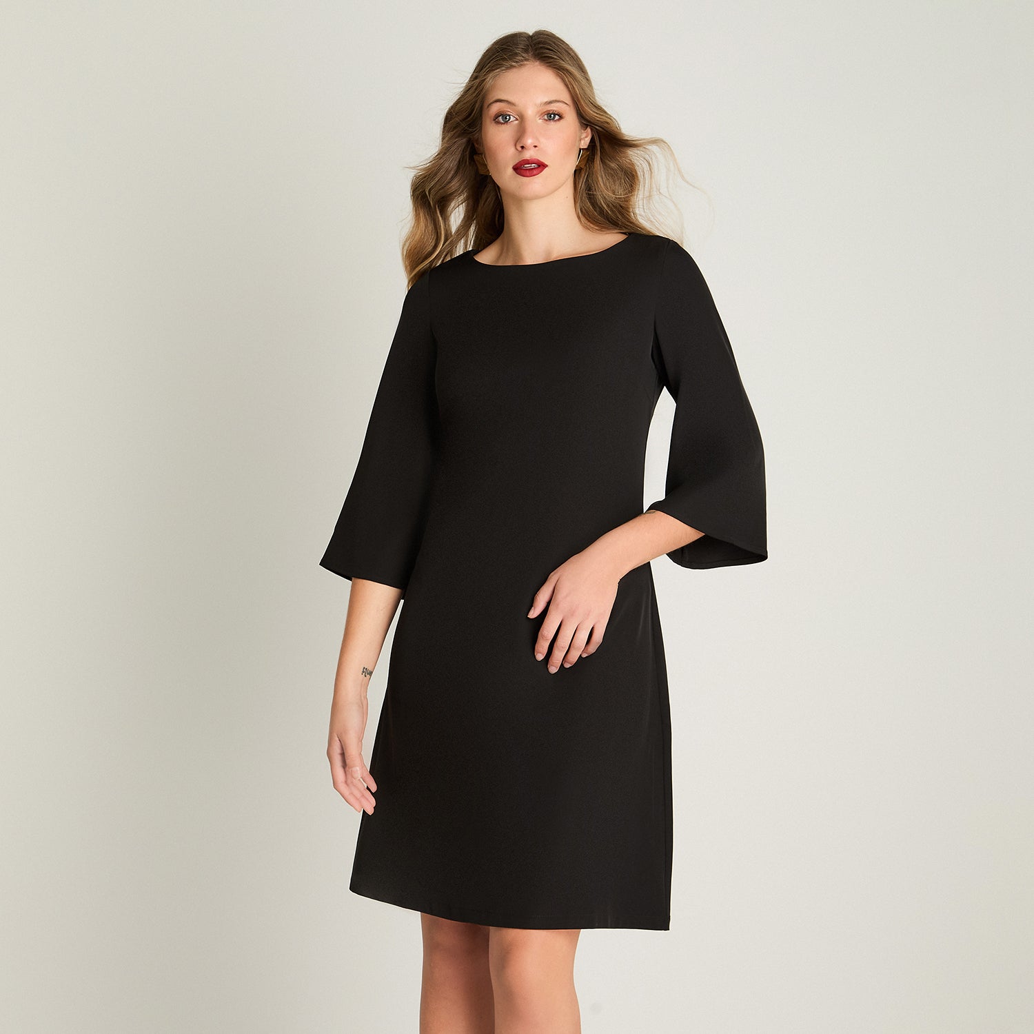 Vestido Manga 3/4 Escote V Negro Lorenzo Di Pontti