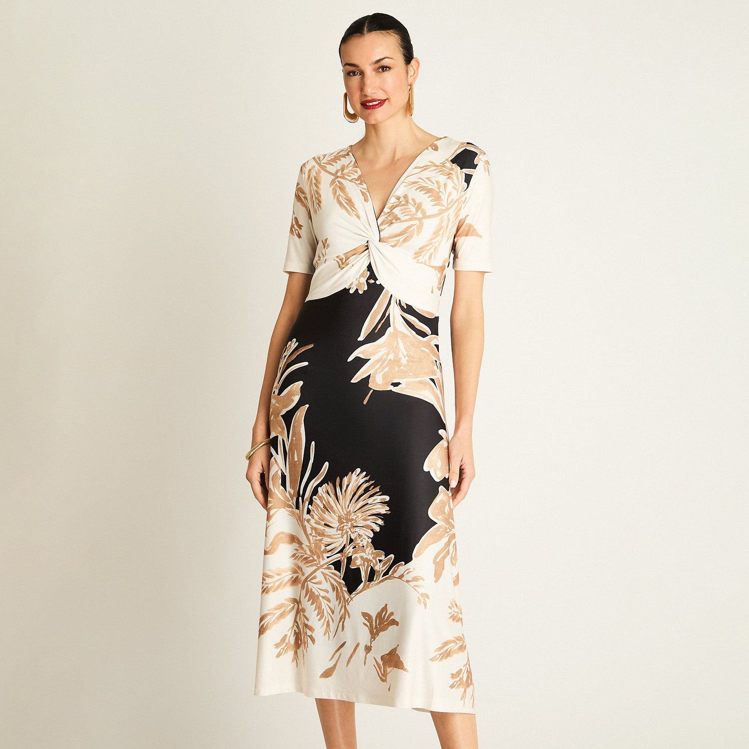 Vestido Midi Negro con Estampado Floral