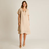 Vestido Midi Beige Con Collar