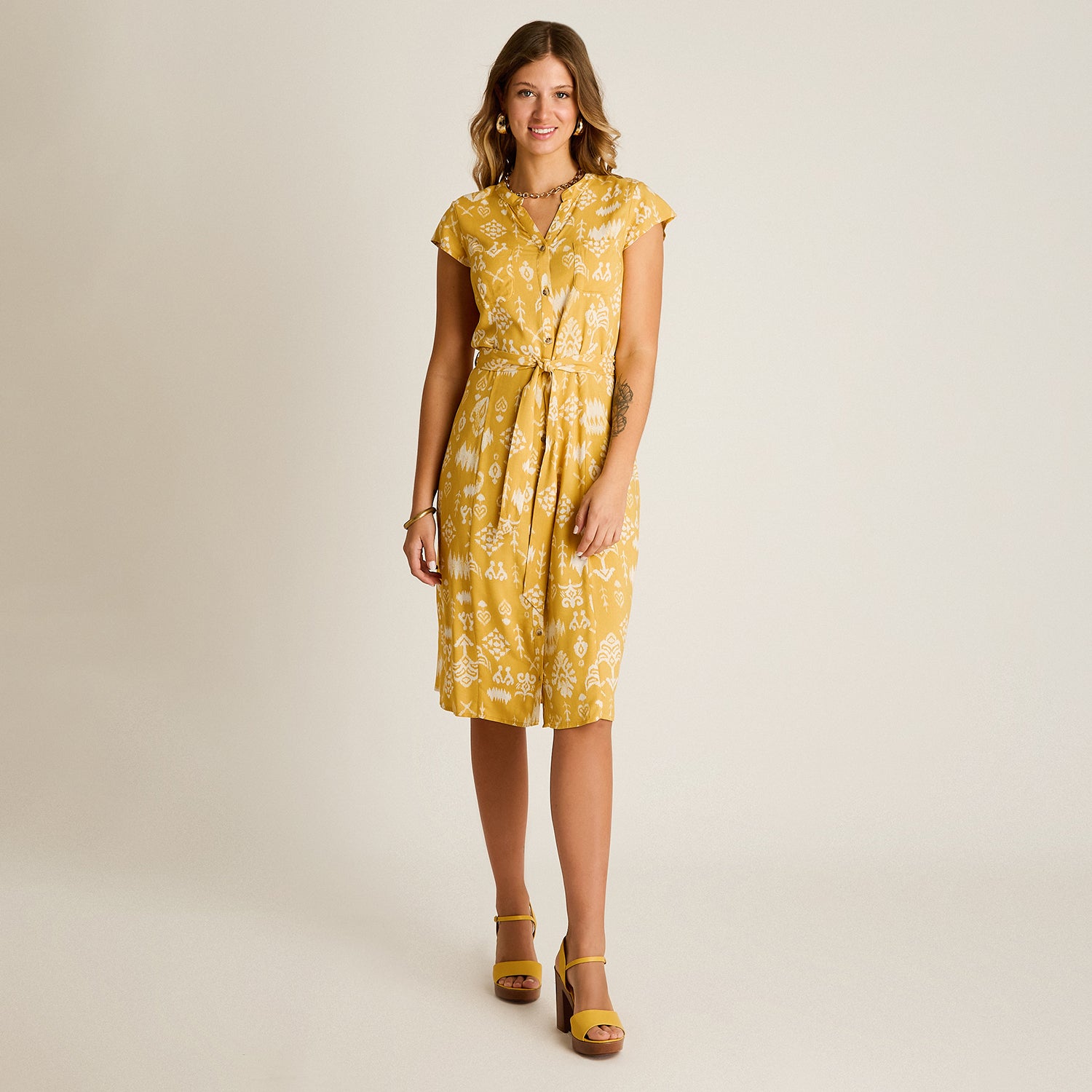 Vestido Midi Mostaza No Elasticado Sin Forro Calce Normal