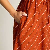 Vestido Midi Terracota No Elasticado Sin Forro Calce Holgado