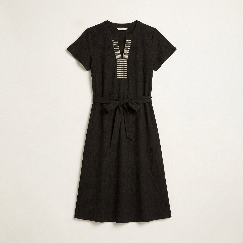 Vestido Midi Negro Elasticidad Media Sin Forro Calce Normal en plano