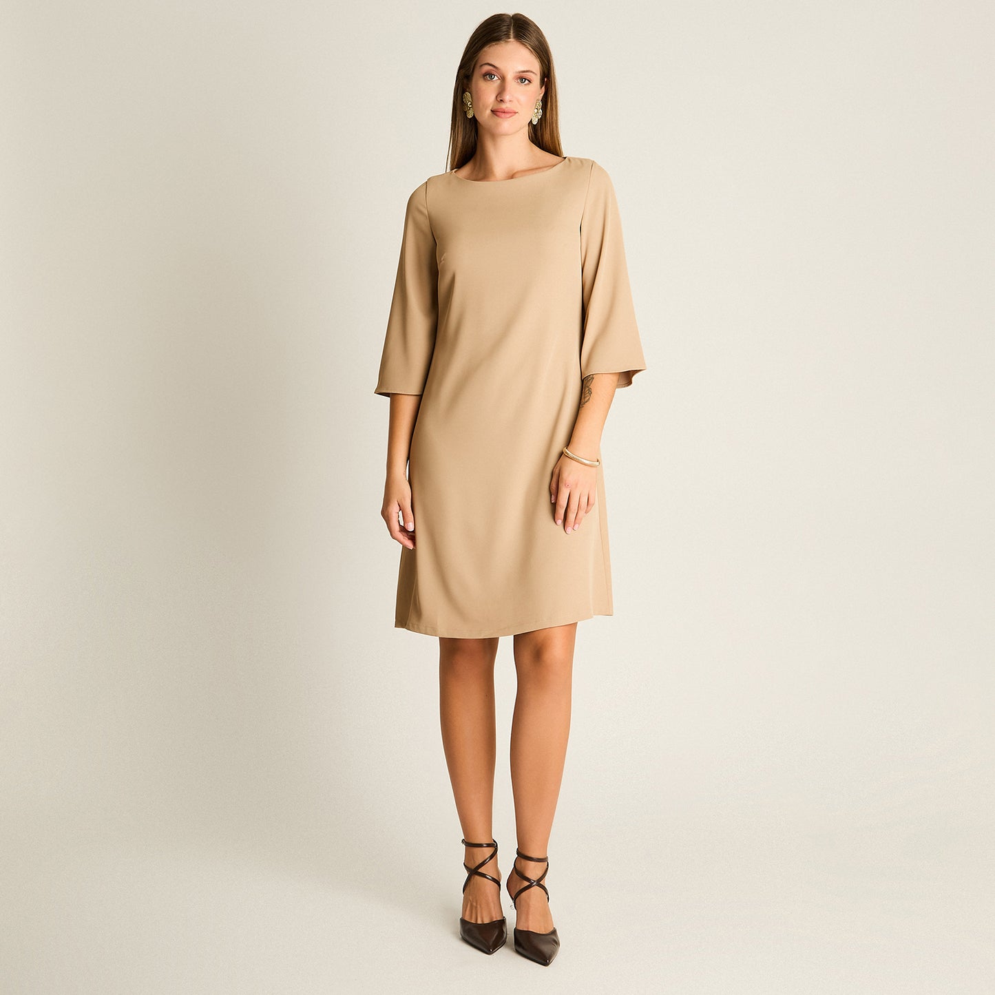 Vestido Midi Camel Midi Elasticidad Nula Con Forro Calce Normal Tela Plano