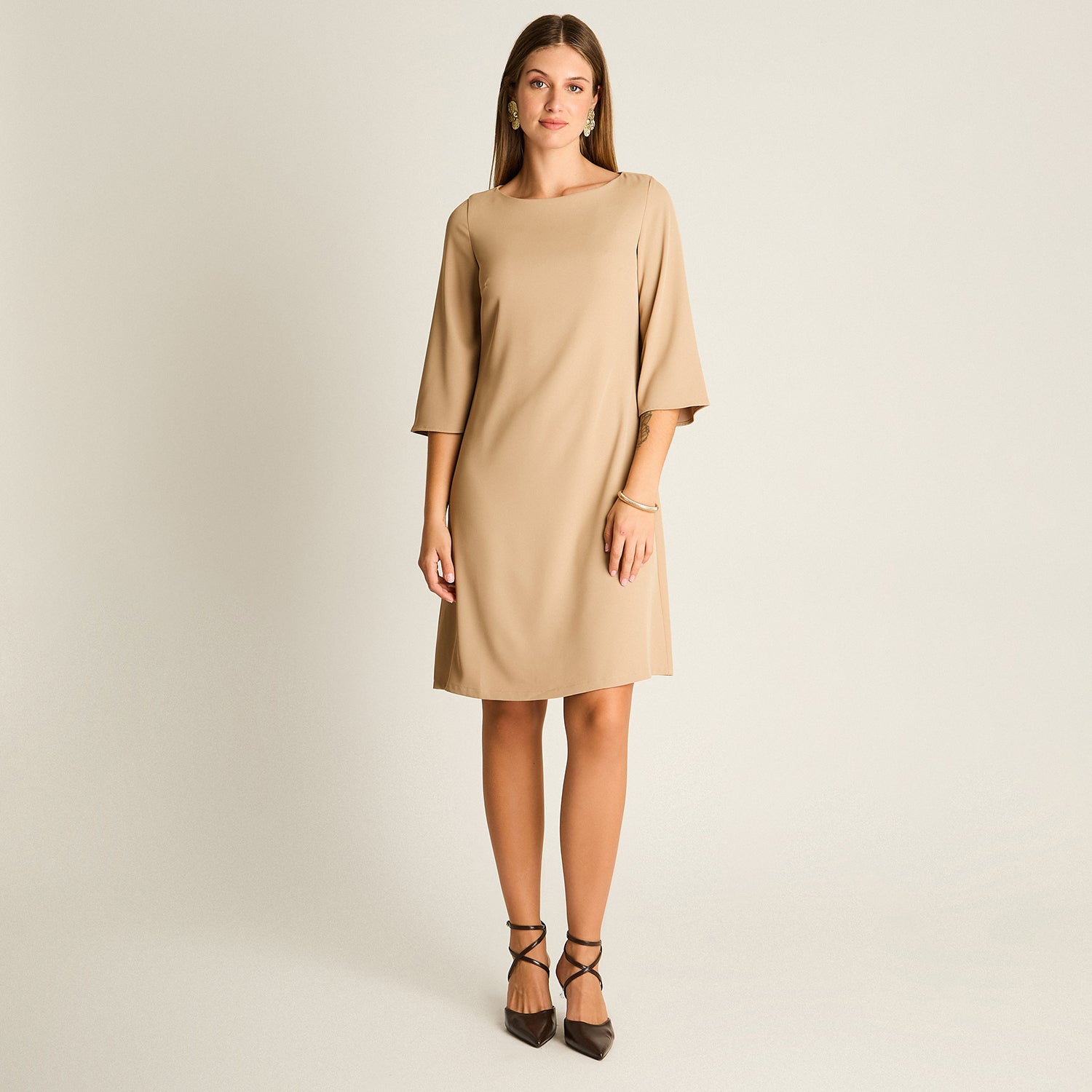 Vestido Midi Camel Midi Elasticidad Nula Con Forro Calce Normal Tela Plano