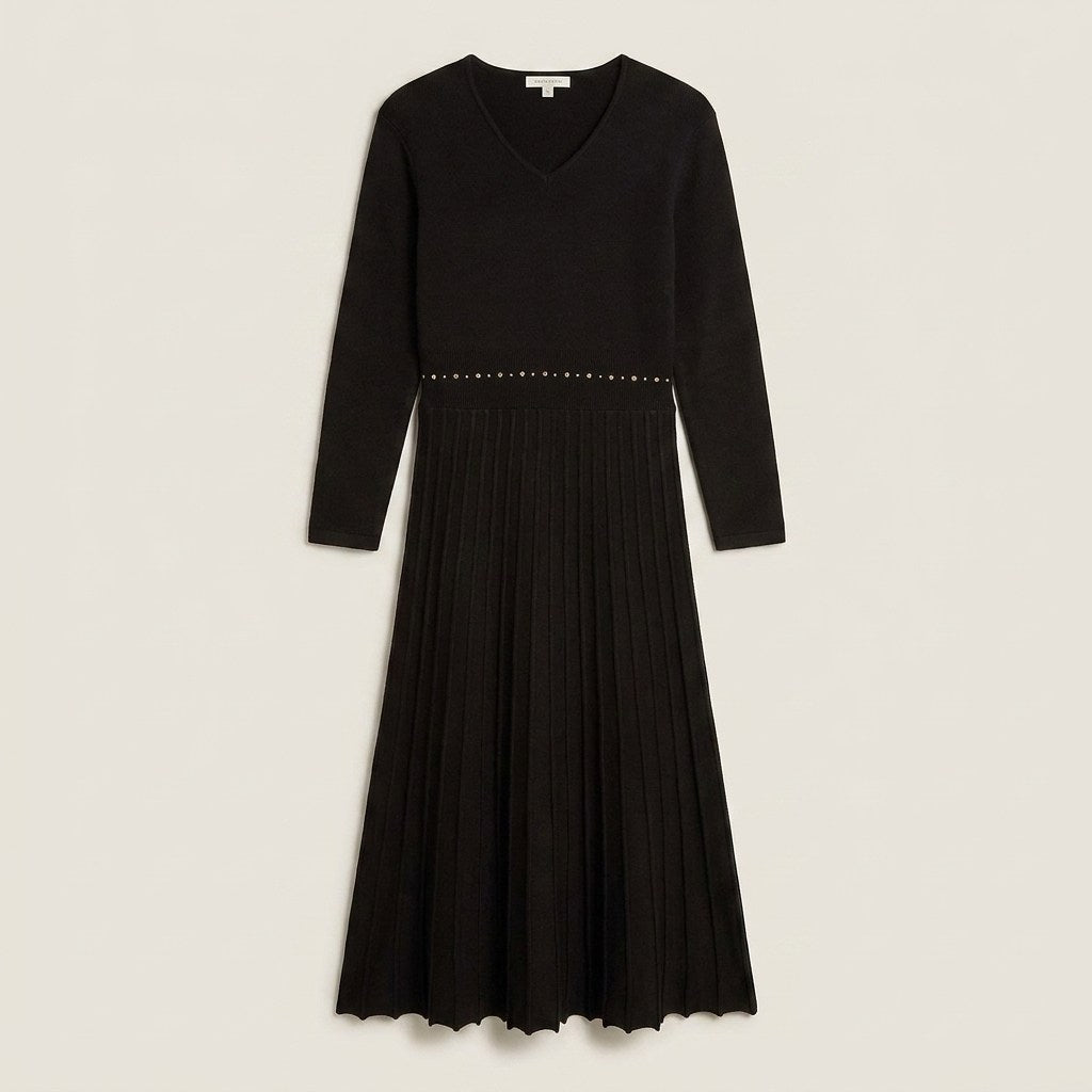 Vestido Tejido Negro Midi Con Falda Plisada Y Tachas en plano