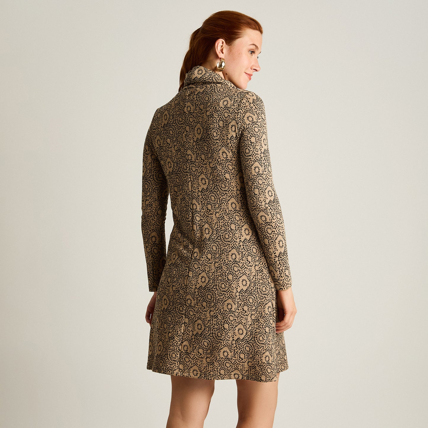 Vestido Midi Camel Midi Elasticidad Media Con Forro Calce Normal Tela Camant