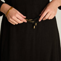 Vestido Midi Negro Midi Elasticidad Media Con Forro Calce Normal Tela Camant