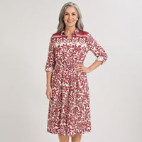 Vestido Midi Largo Manga Larga Roll Up Estampado Beige en modelo adulta