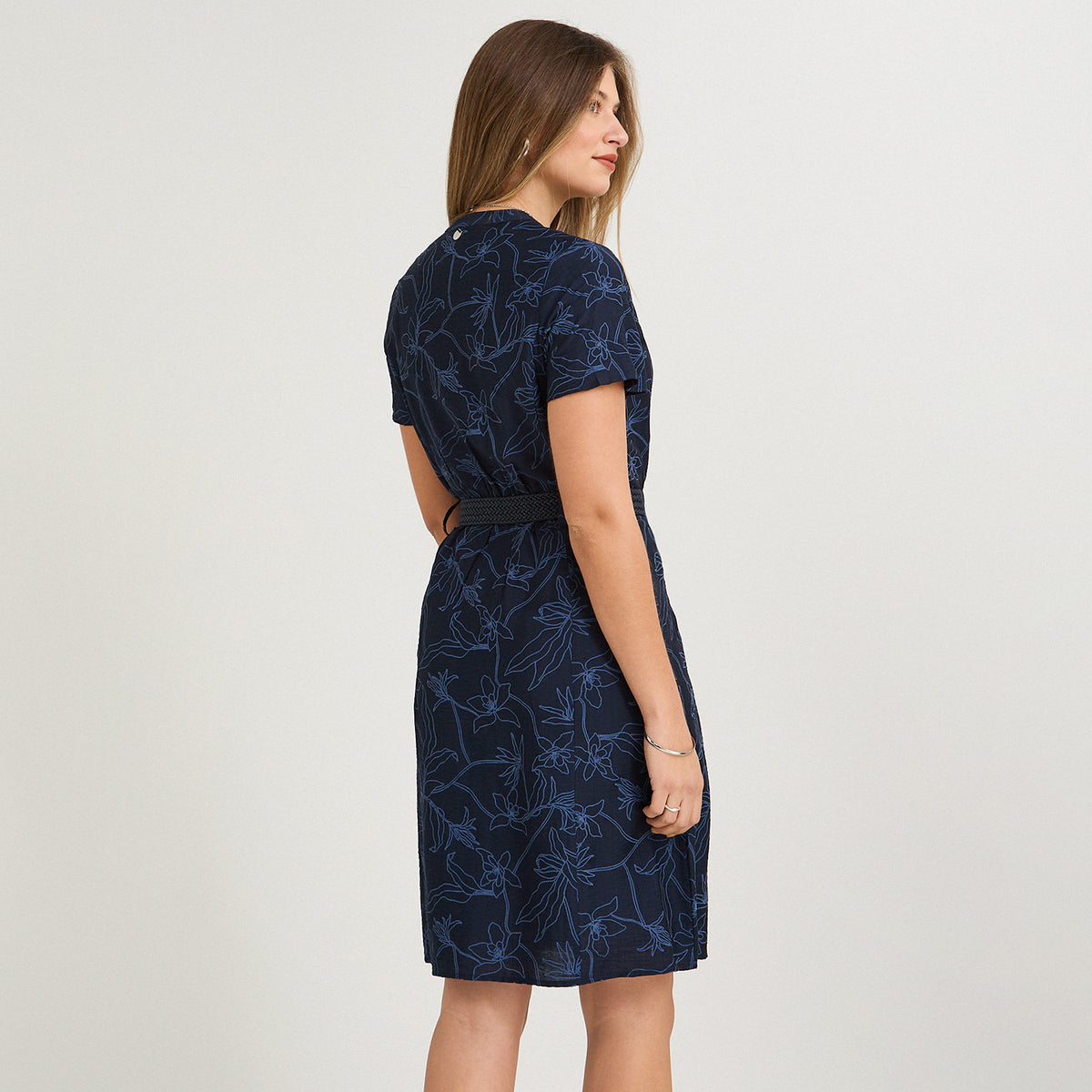 Vestido Midi Manga Corta Look Bordado Azul