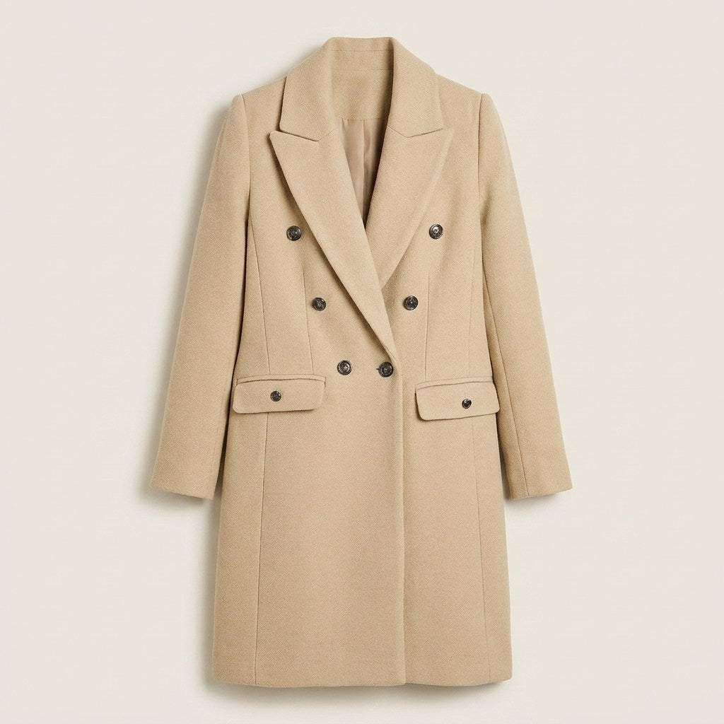Abrigo Beige De Seis Botones Con Corte Cruzado en plano