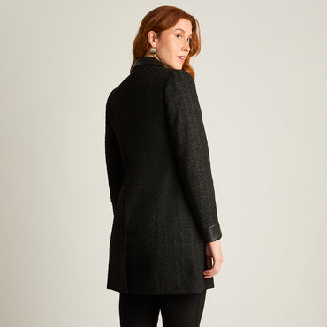 Abrigo Negro Manga Larga Elasticidad Nula Con Forro Calce Normal Tela Plano