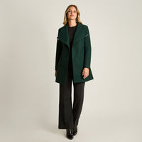 Abrigo Verde Manga Larga Elasticidad Nula Con Forro Calce Normal Tela Plano