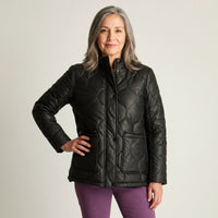 Chaqueta Ecocuero Quilted Negro en modelo adulta