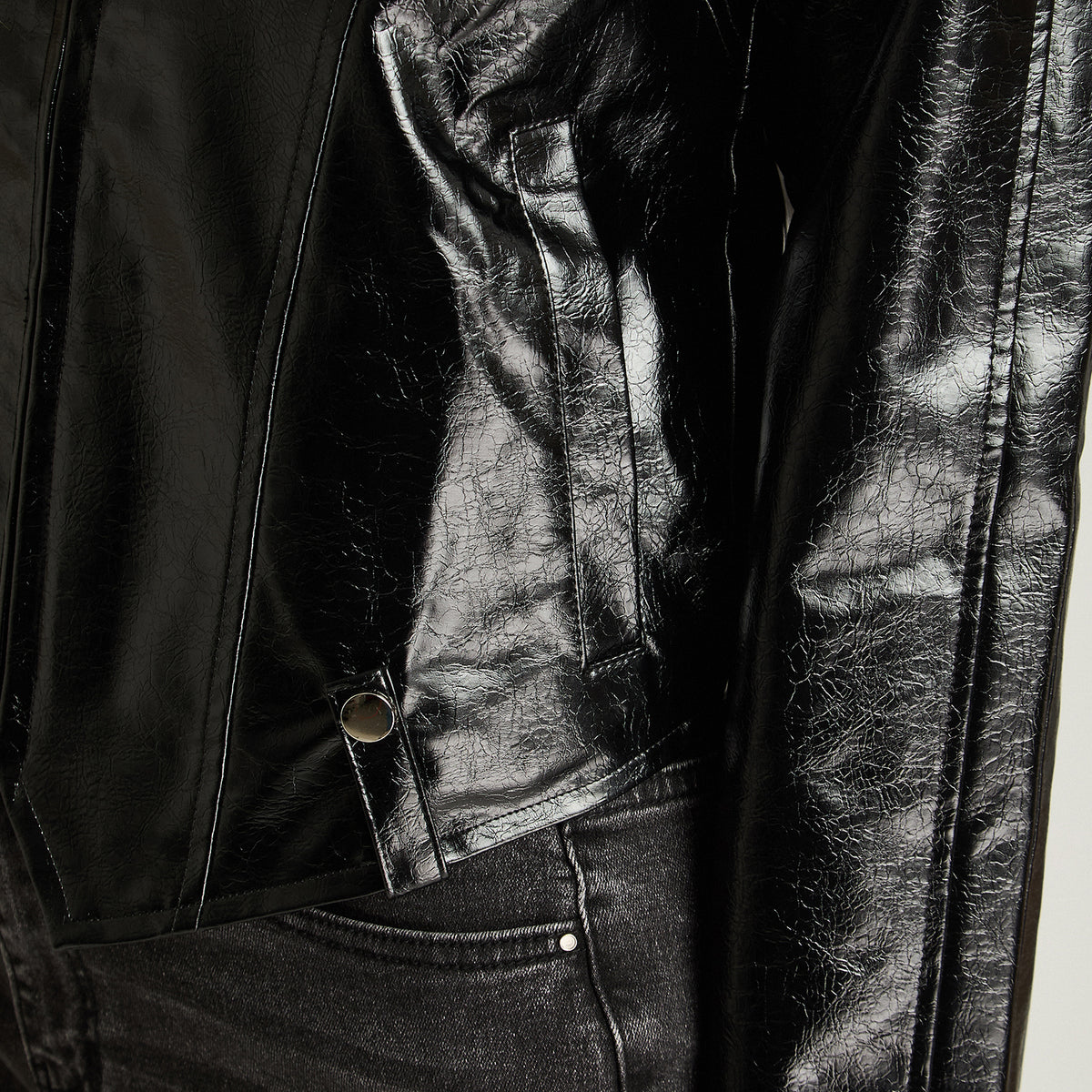 Casaca Ecocuero Moto Negro Acuarela