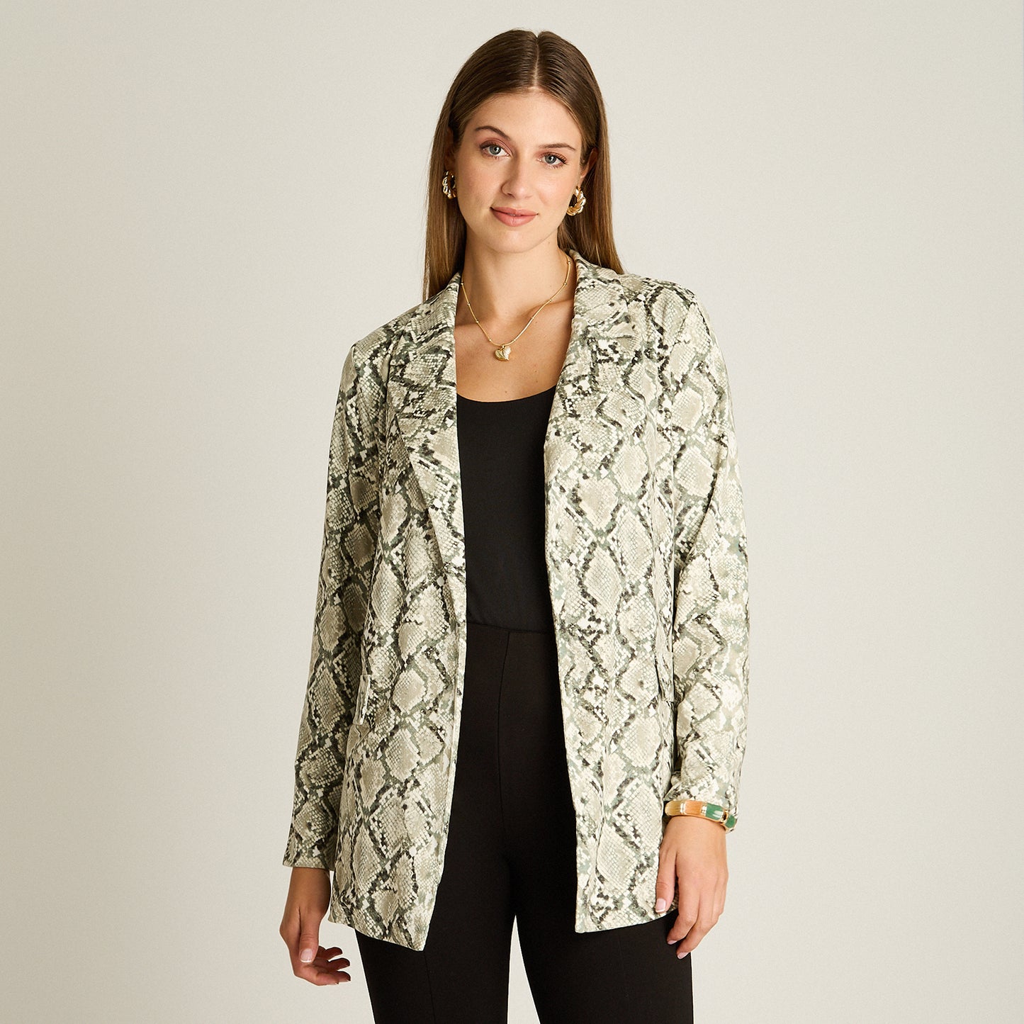 Chaqueta Pistacho Manga Larga Elasticidad Nula Sin Forro Calce Normal Tela Bonded