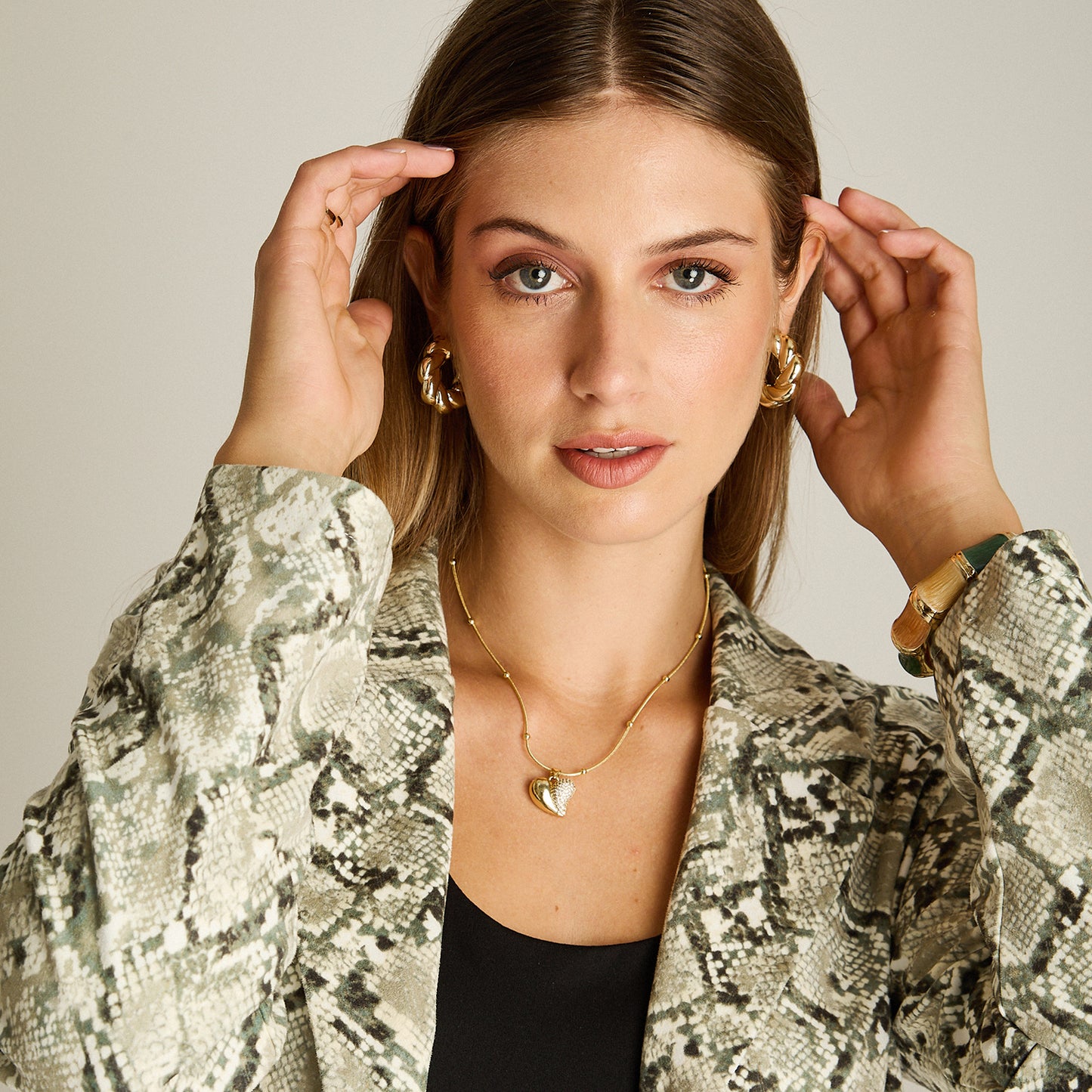 Chaqueta Pistacho Manga Larga Elasticidad Nula Sin Forro Calce Normal Tela Bonded