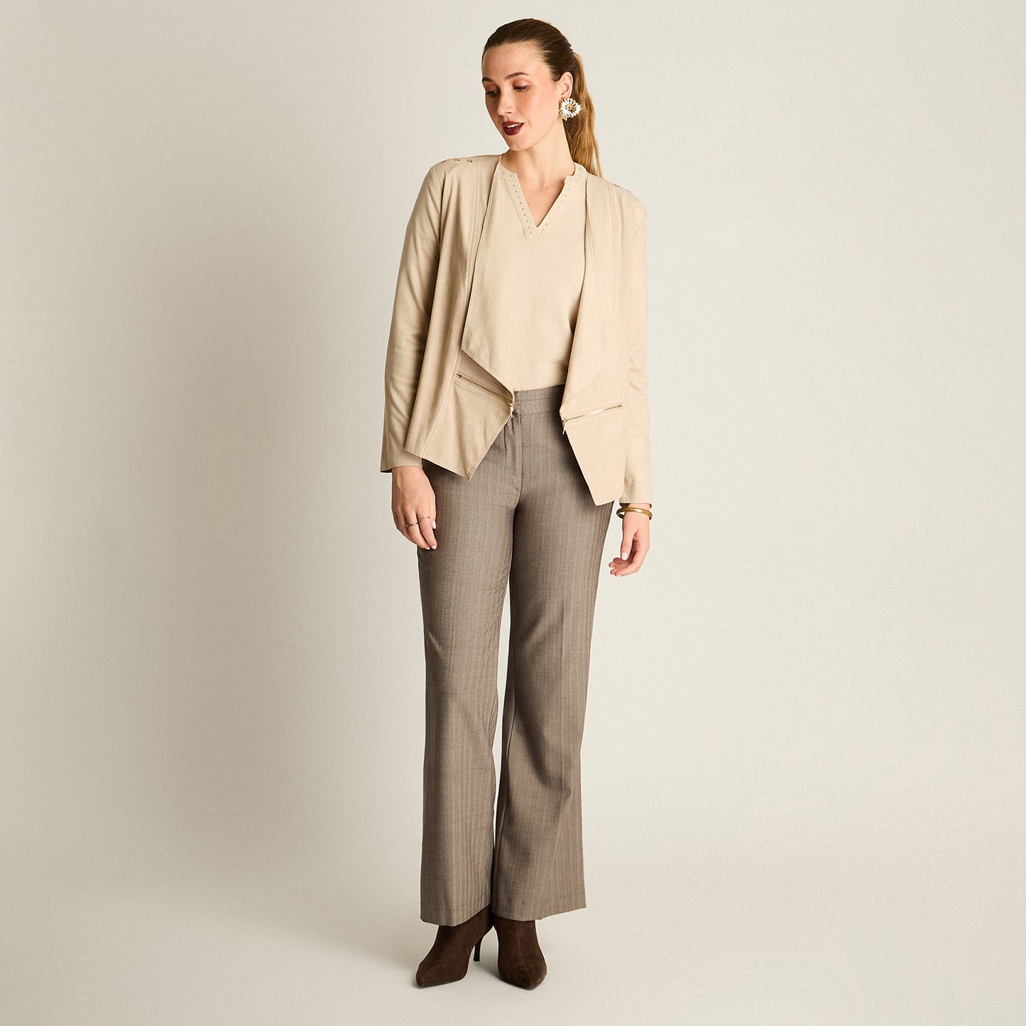 Chaqueta Beige Manga Larga Elasticidad Nula Sin Forro Calce Normal Tela Bonded