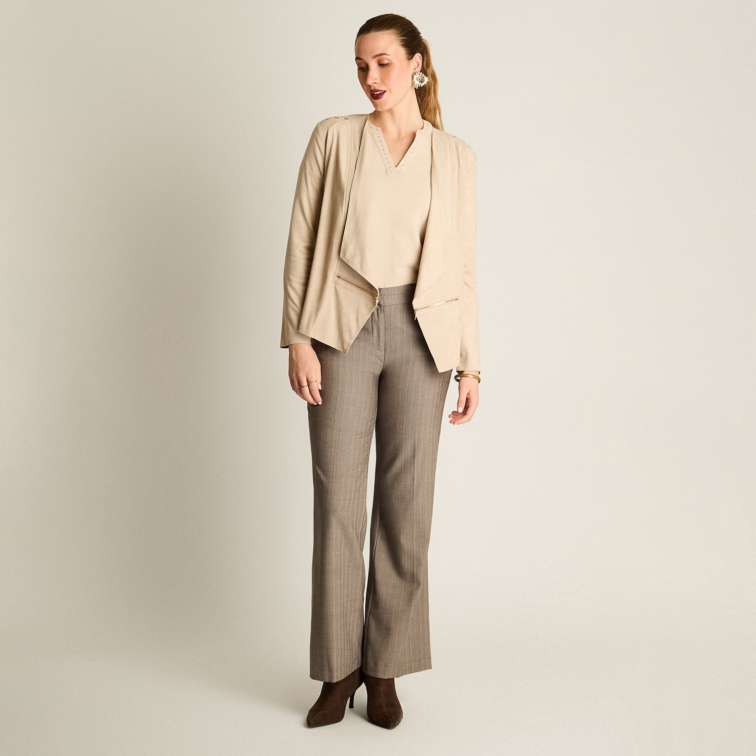 Chaqueta Beige Manga Larga Elasticidad Nula Sin Forro Calce Normal Tela Bonded