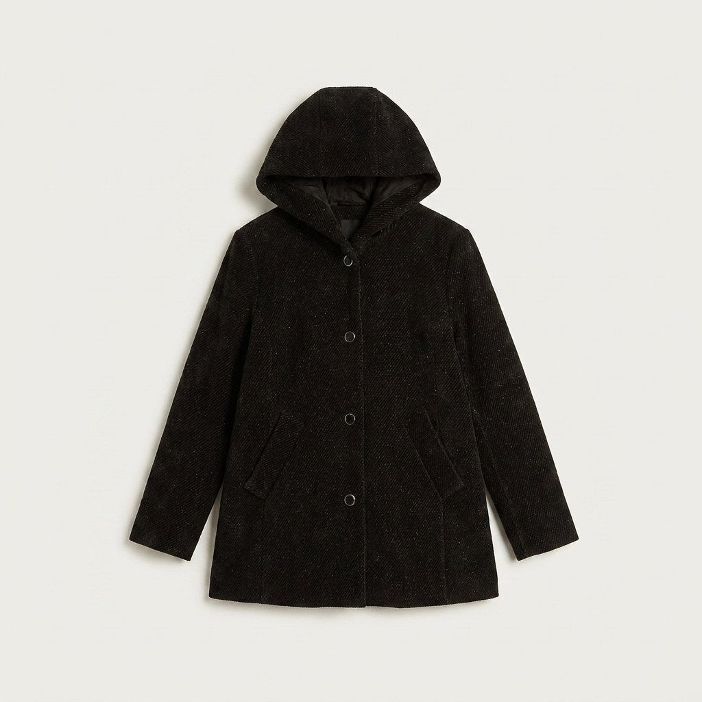 Chaqueta Negra con Lúrex, Gorro y Bolsillos en plano